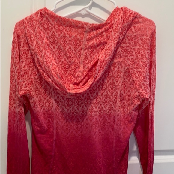 Athleta top - Picture 4 of 4